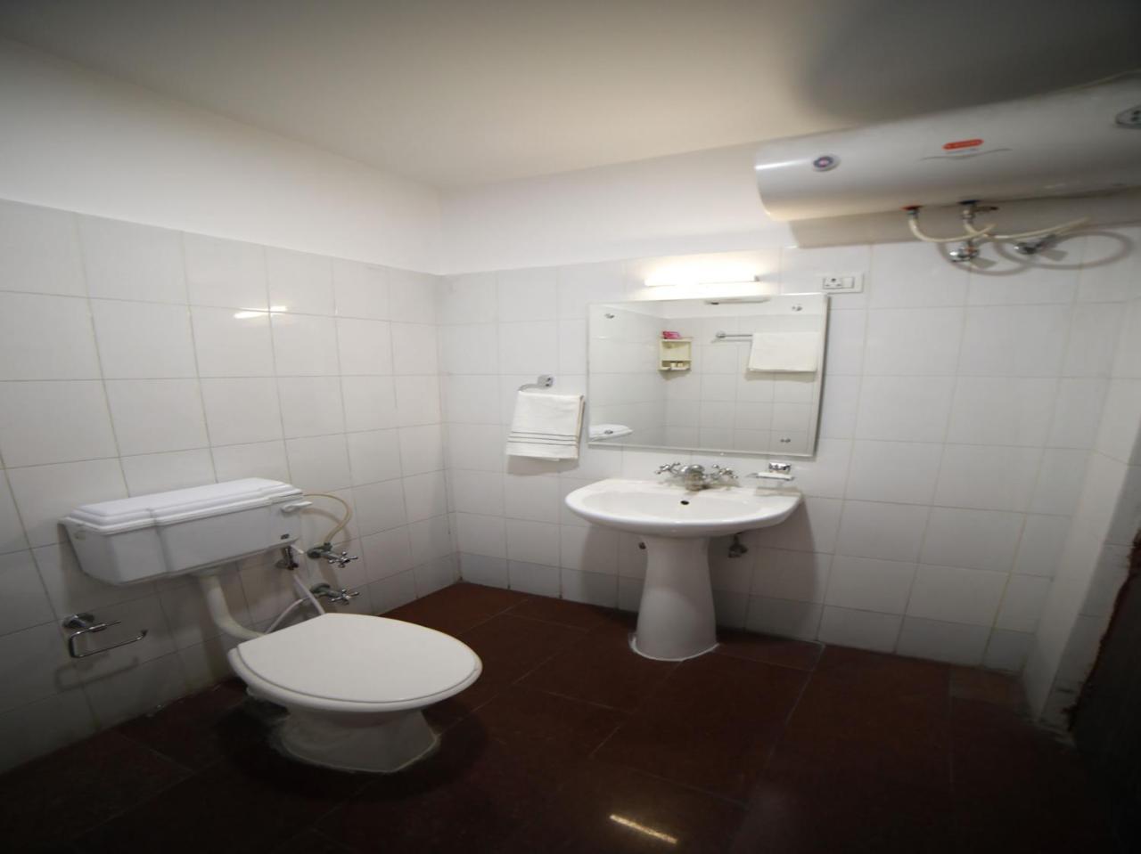 Oyo 15561 Corporate Villa Jammu Ngoại thất bức ảnh